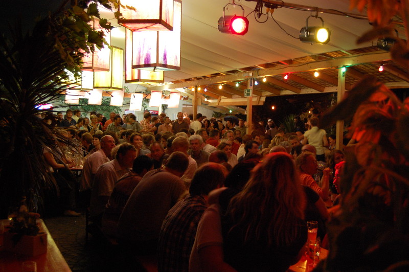 Impression vom Merdinger Gassenweinfest